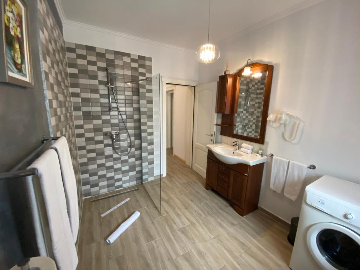 Sarada Boutique Luxury Apartment Дева Экстерьер фото