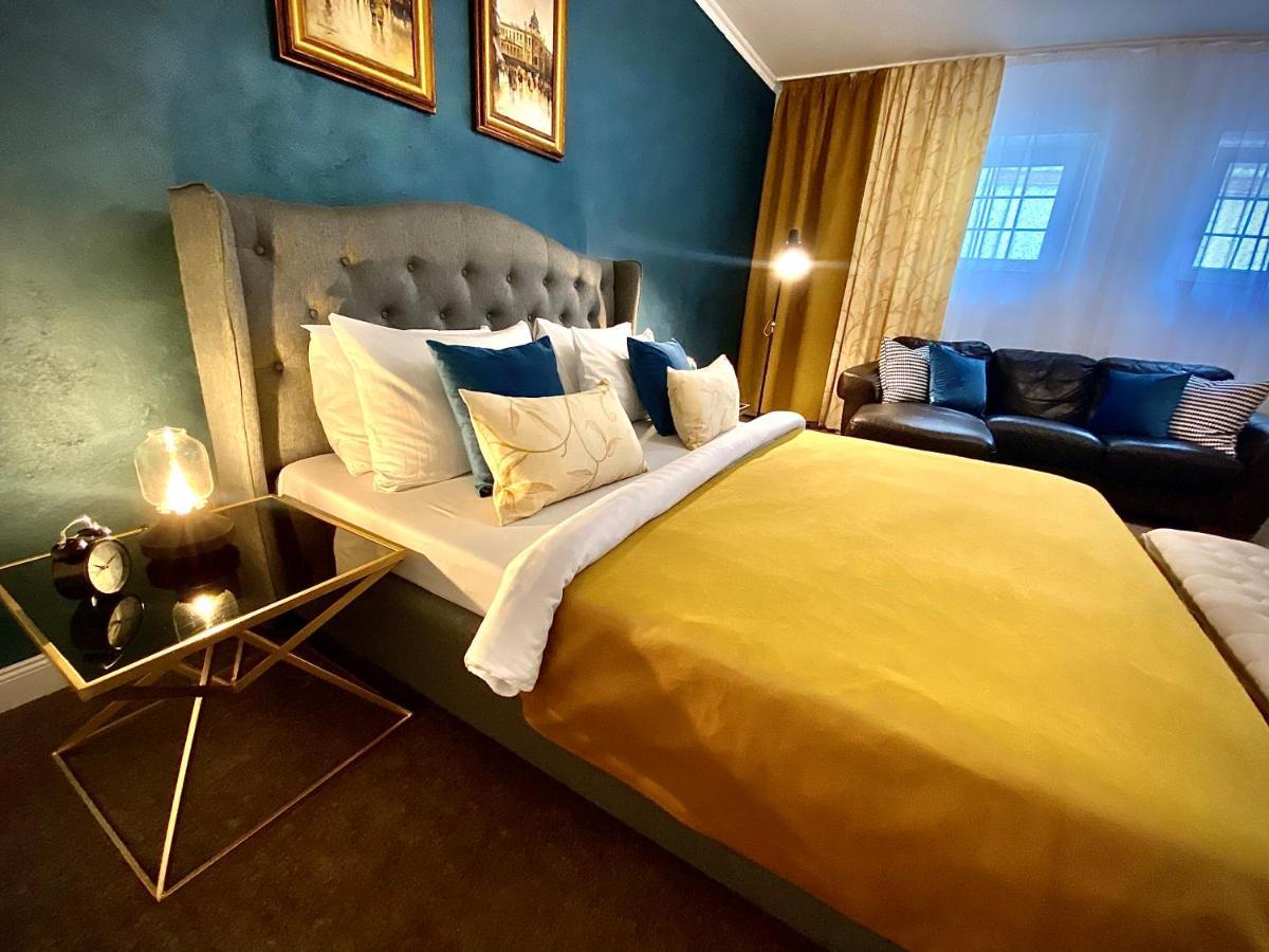 Sarada Boutique Luxury Apartment Дева Экстерьер фото
