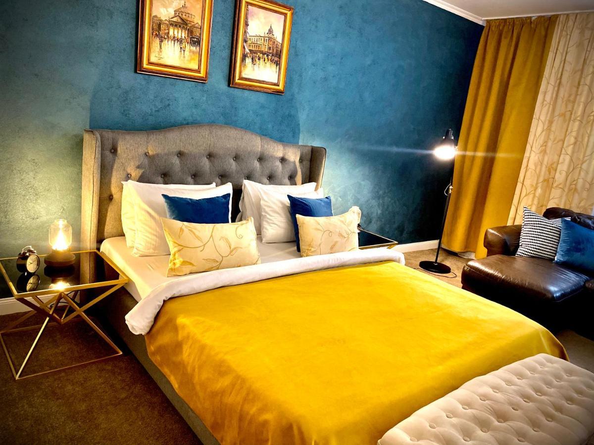 Sarada Boutique Luxury Apartment Дева Экстерьер фото