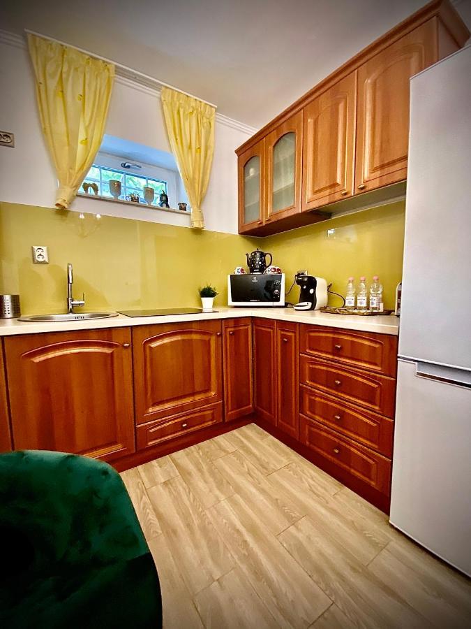 Sarada Boutique Luxury Apartment Дева Экстерьер фото