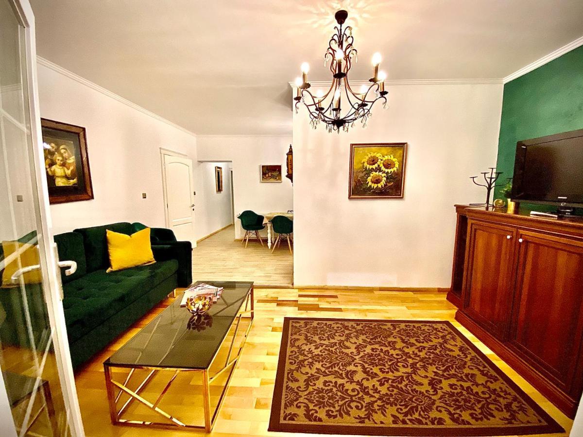 Sarada Boutique Luxury Apartment Дева Экстерьер фото