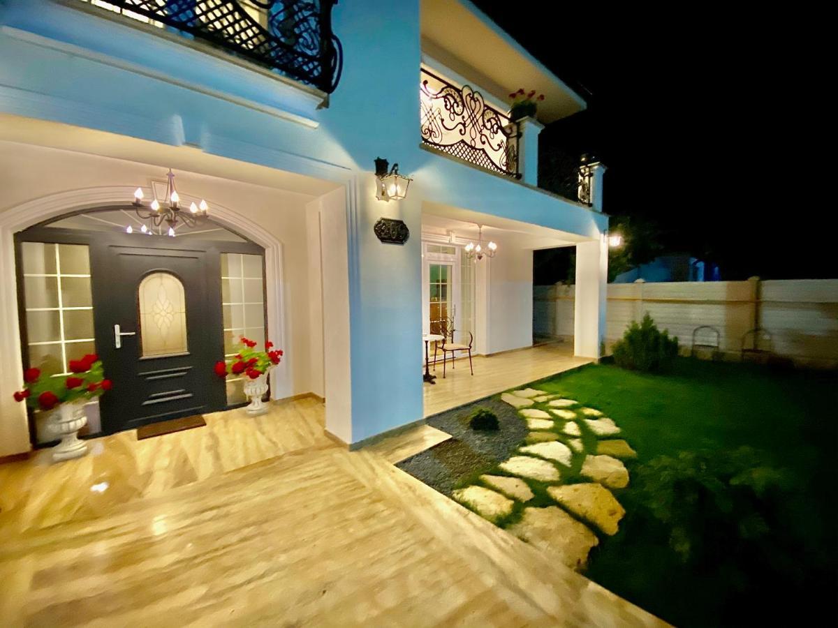 Sarada Boutique Luxury Apartment Дева Экстерьер фото