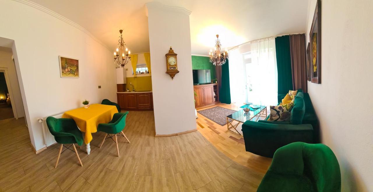 Sarada Boutique Luxury Apartment Дева Экстерьер фото