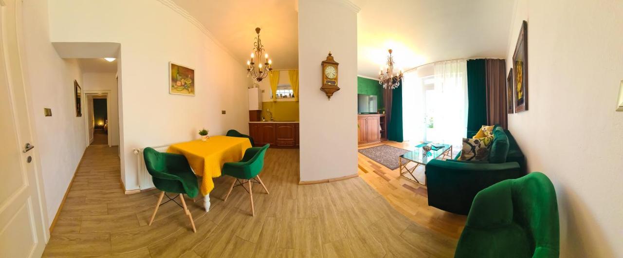 Sarada Boutique Luxury Apartment Дева Экстерьер фото