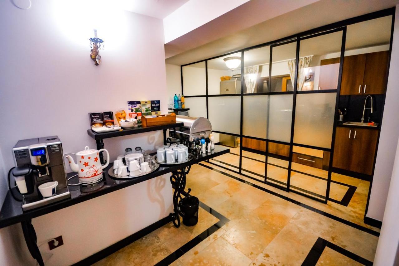 Sarada Boutique Luxury Apartment Дева Экстерьер фото